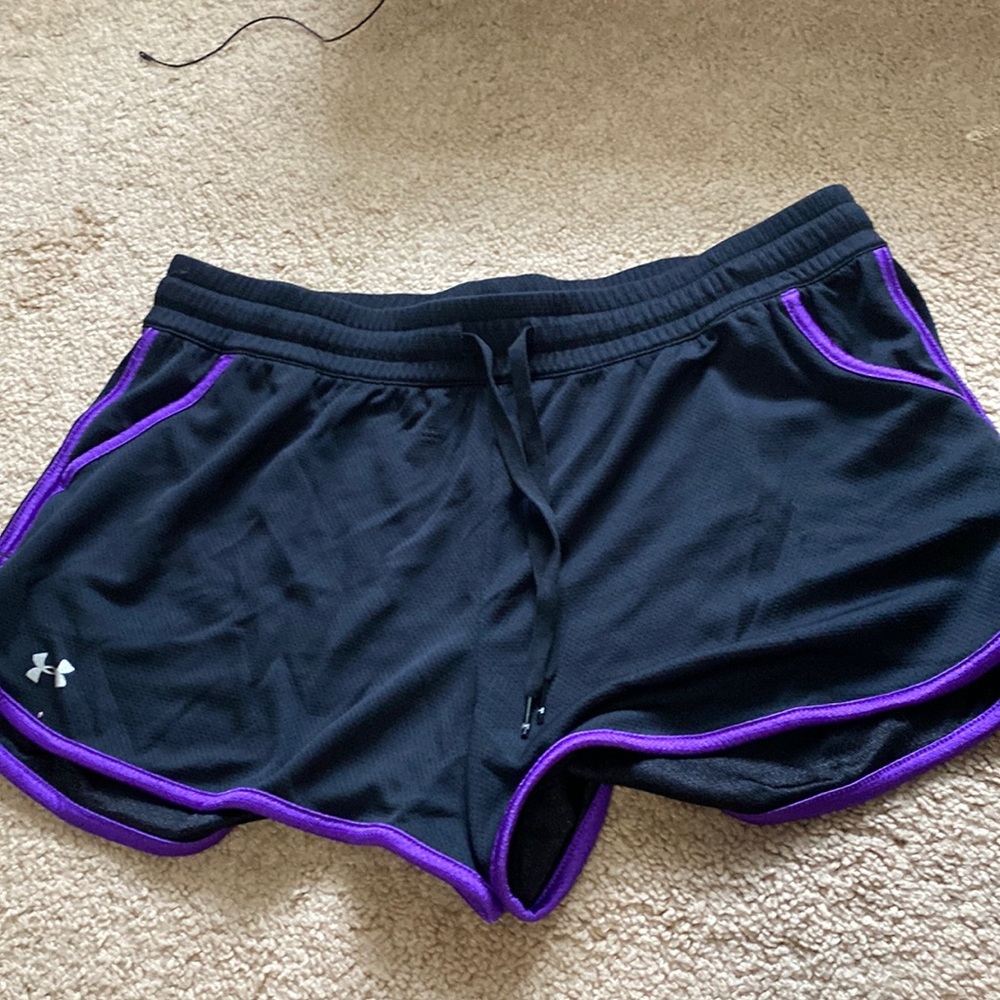 under armor shorts size large